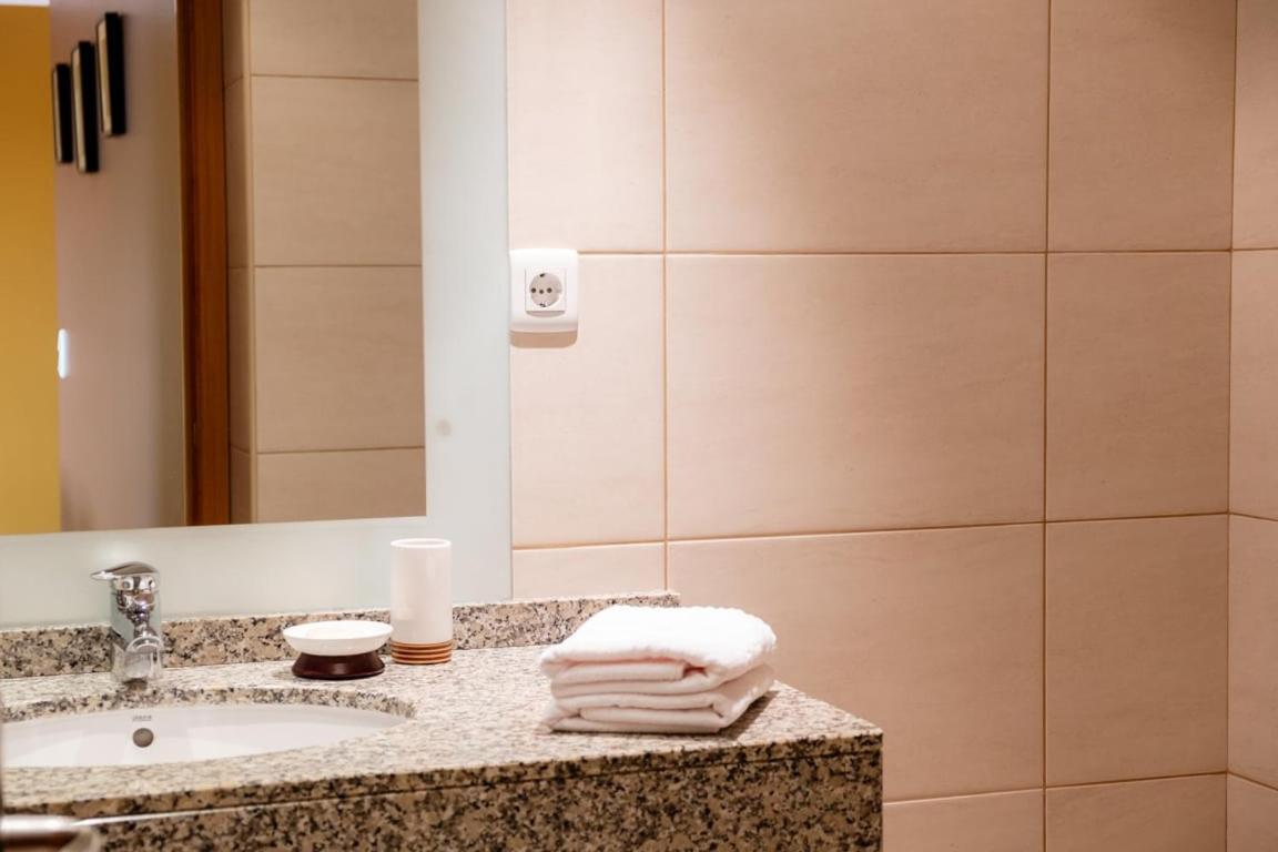 Apartament Guestready - Serene Escape In Câmara de Lobos Zewnętrze zdjęcie