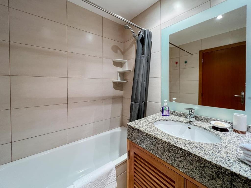 Apartament Guestready - Serene Escape In Câmara de Lobos Zewnętrze zdjęcie